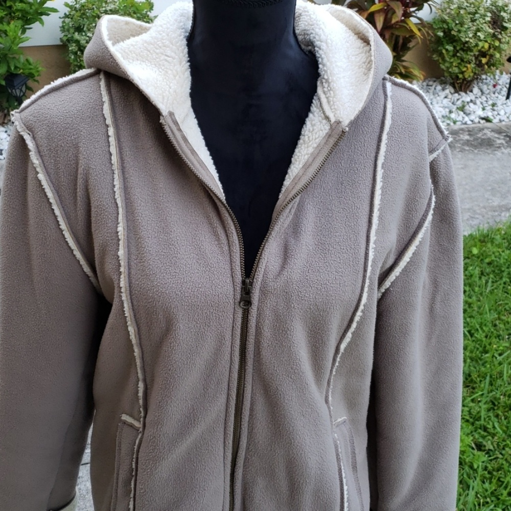 Fall or Winter coat - Picture 4 of 8